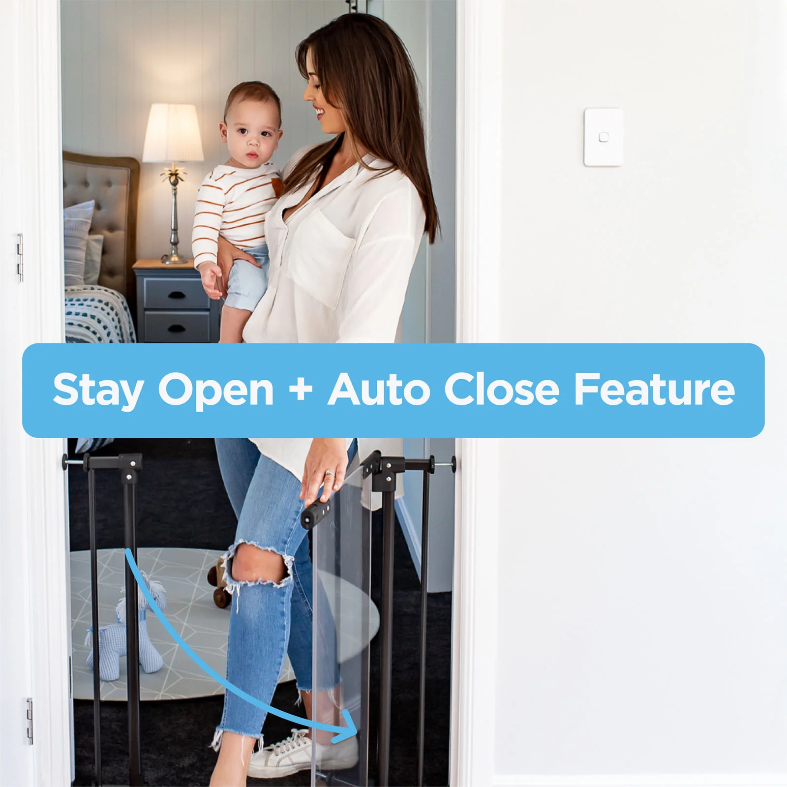 Clear Ultimate Safety Gate | 0.82m W x 0.76m H - Image 4