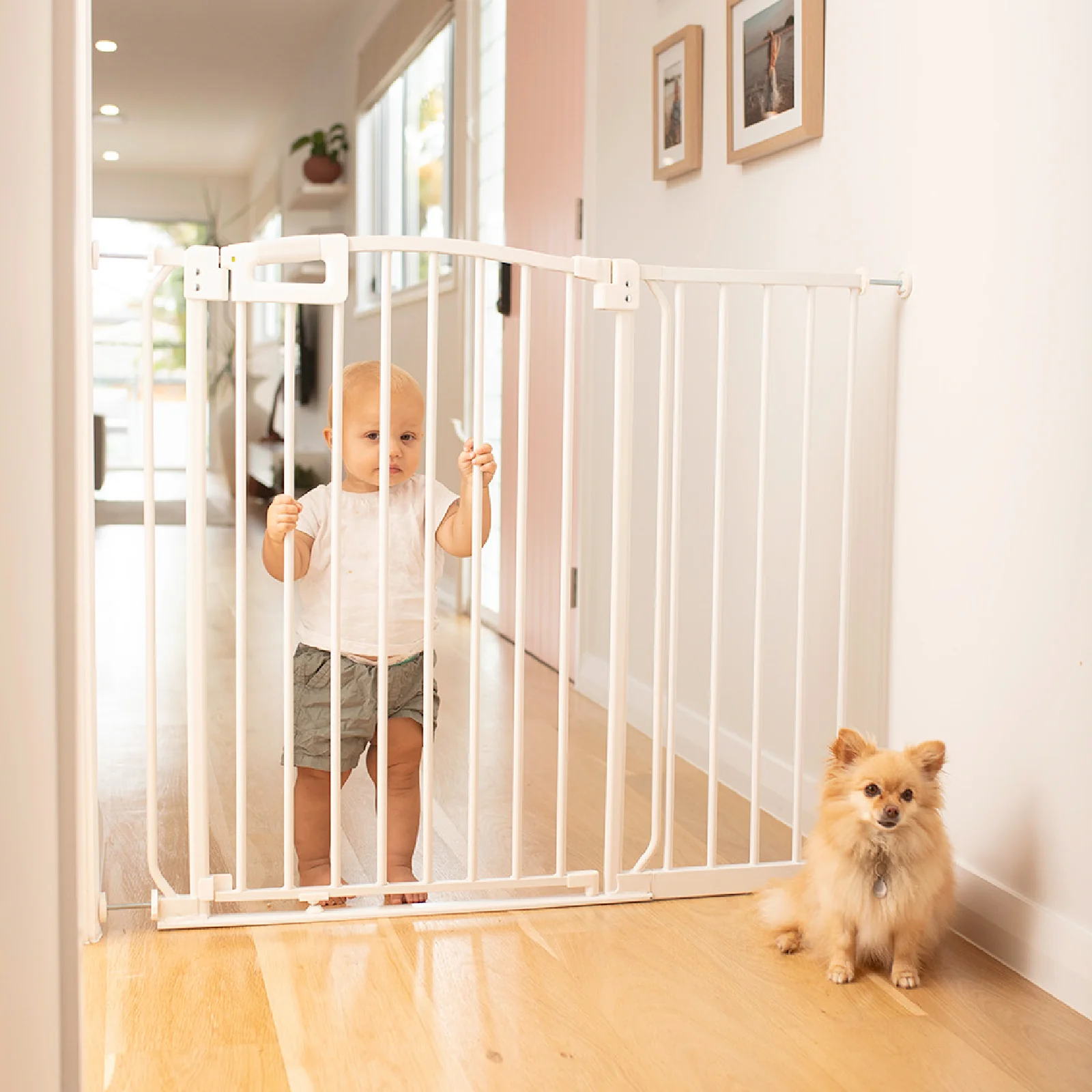 Ultimate Safe Step Baby Gate | Extra Tall | 0.82m W x 0.94m H - Image 3