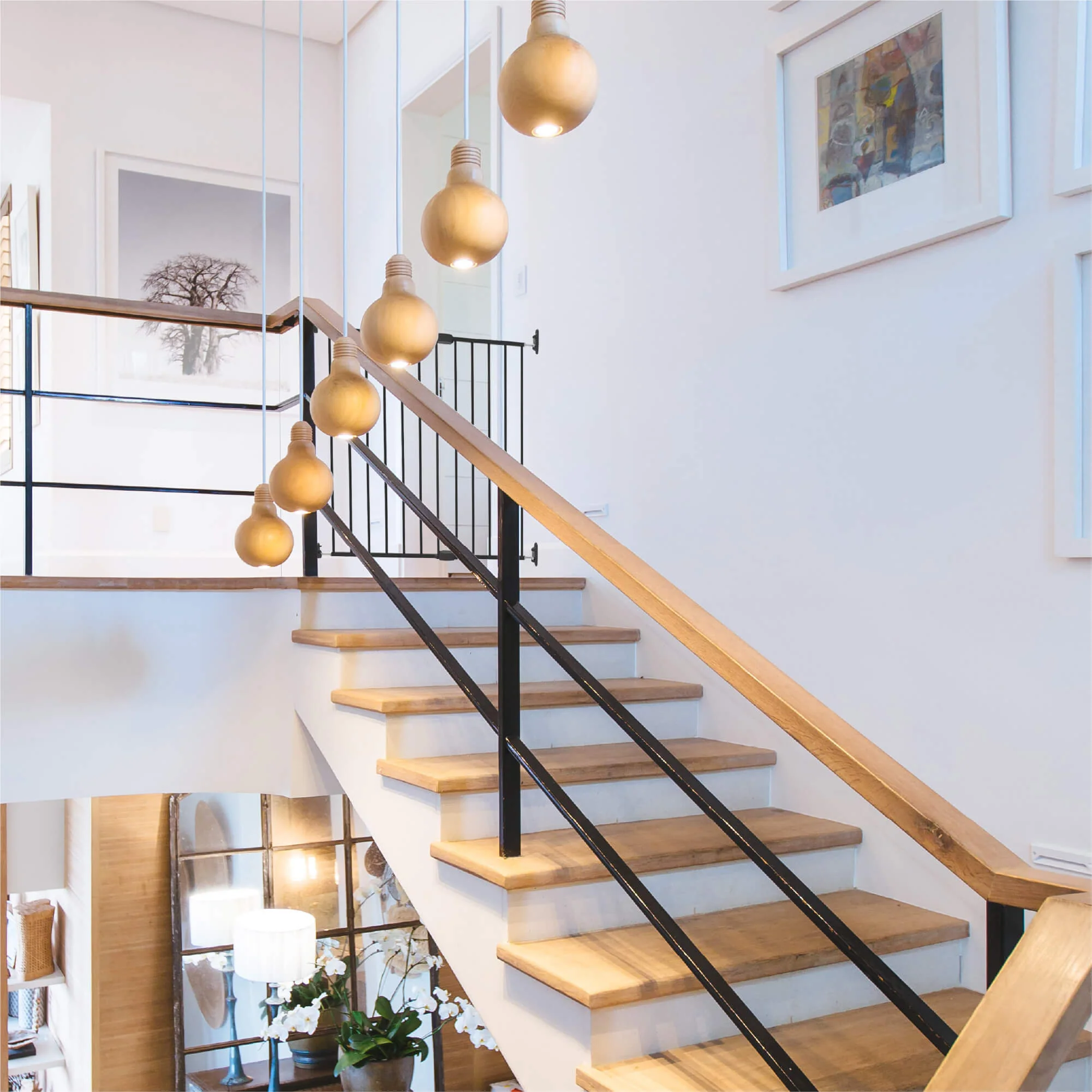 Superior Swing Baby Gate | 1.02m W x 0.73m H - Image 4